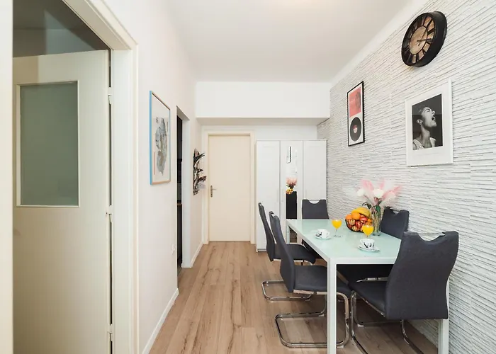 Billie Διαμέρισμα *